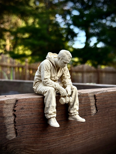 Jesse pinkman sitting edge - jesse,